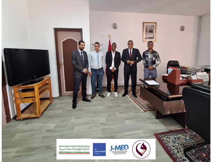 أعضاء المنتدى خلال لقاء مع الشركاء
